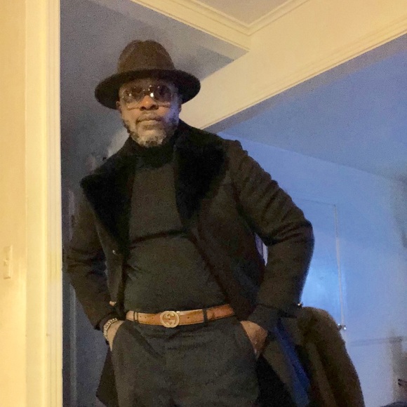 Meet your Posher, Robert - Picture 1 of 1